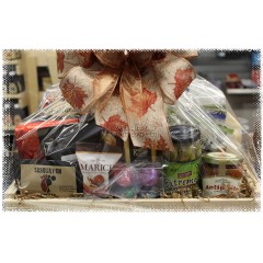 Deluxe Fall & Winter Favorites Gift Basket